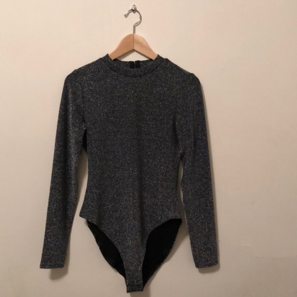 🌼NWT*  H&M Sparkly BodySuit